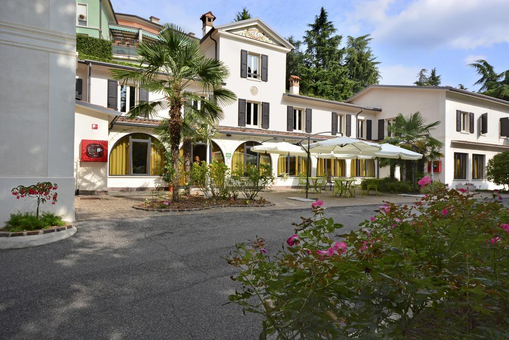 Hotel Ristorante La Grotta คาสติญโญเน เดลเล สติเวียเร ภายนอก รูปภาพ